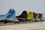 DH05_311 B-17 tails row