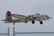 KE29_048 Boeing B-17G Flying Fortress 