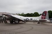 KE29_008 Boeing B-17G Flying Fortress 