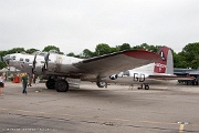 KE29_027 Boeing B-17G Flying Fortress 