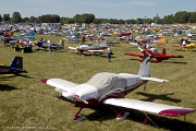 KG26_164 EAA Home built aircraft parking lot