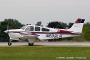 PG27_072 Beech F33A Bonanza C/N CE-550, N233LH